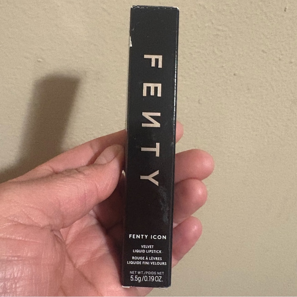 Fenty Icon Velvet Liquid Lipstick - FIYAPROOF
10 Brand New Never Used.